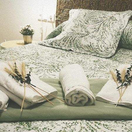 Apartamento La Teja-Parking Privado Leilighet Carmona  Eksteriør bilde